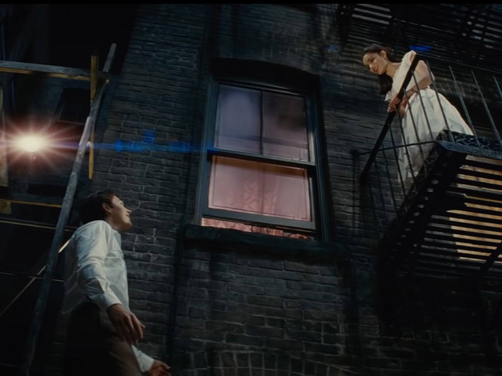 Tony (Ansel Elgort) and Maria (Rachel Zegler)