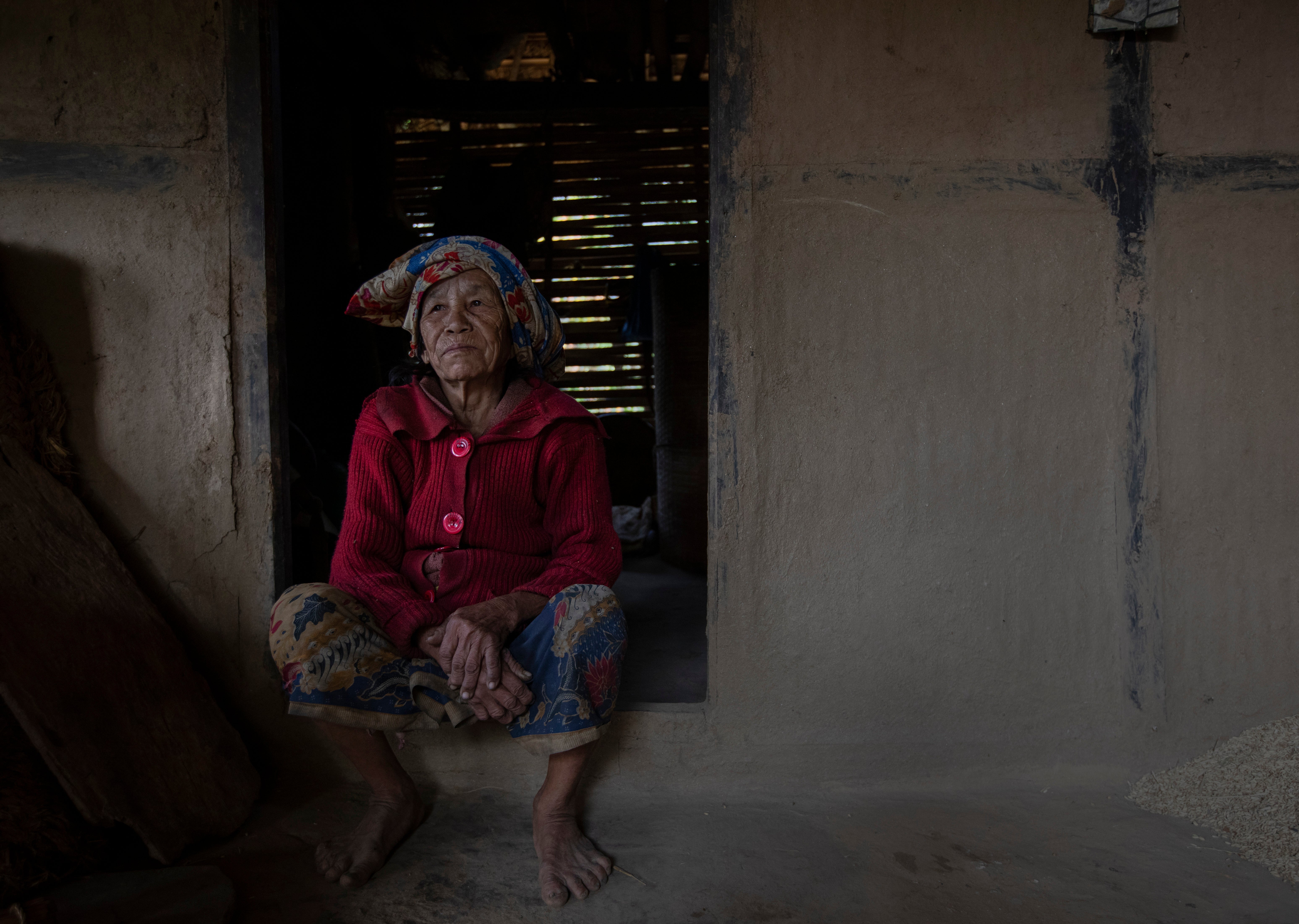 Dhana Laxmi Rai, 72, “ I don’t know what to say, only I know that life has been very hard. I’ve had to use these 10 fingers to the fullest in order to live. I never went to a school. Back in my times, there was no concept of school. Schools started to emerge, and I thought about going to school, but then I got married and didn’t have time to go.”