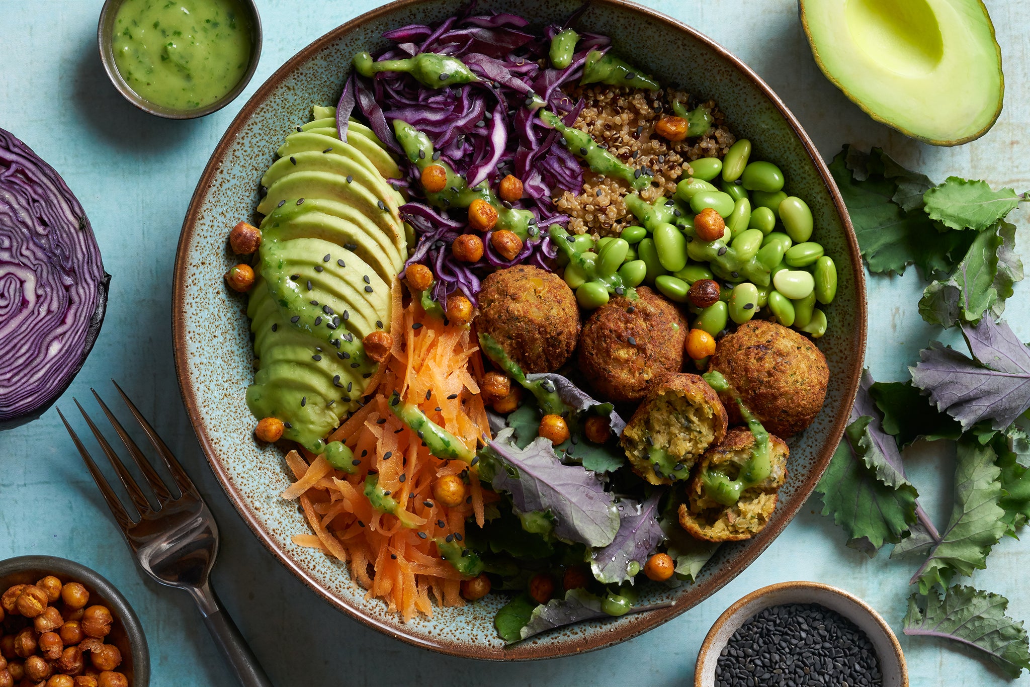 Level up your lunchtime with this light and refreshing vegan buddha bowl