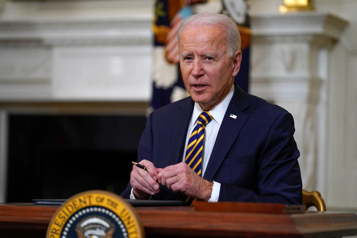 Biden to sign $15 minimum wage for federal contract workers