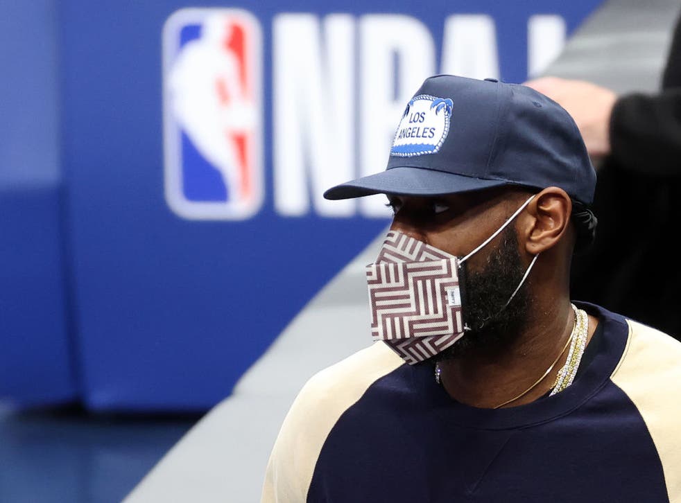 <p>LeBron James posted a tweet he later deleted regarding police accountability</p>