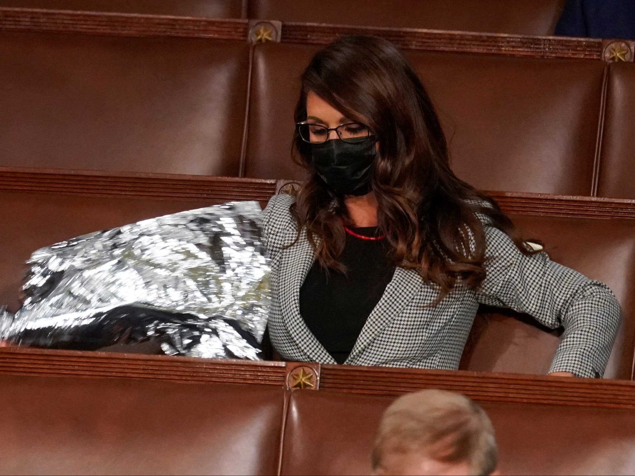 Lauren Boebert makes 'space blanket' protest at Biden's joint address - Vimarsana News