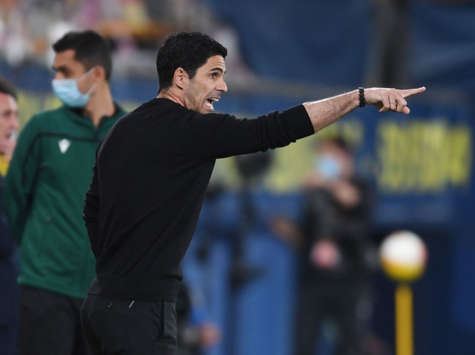 Mikel Arteta gestures during the match