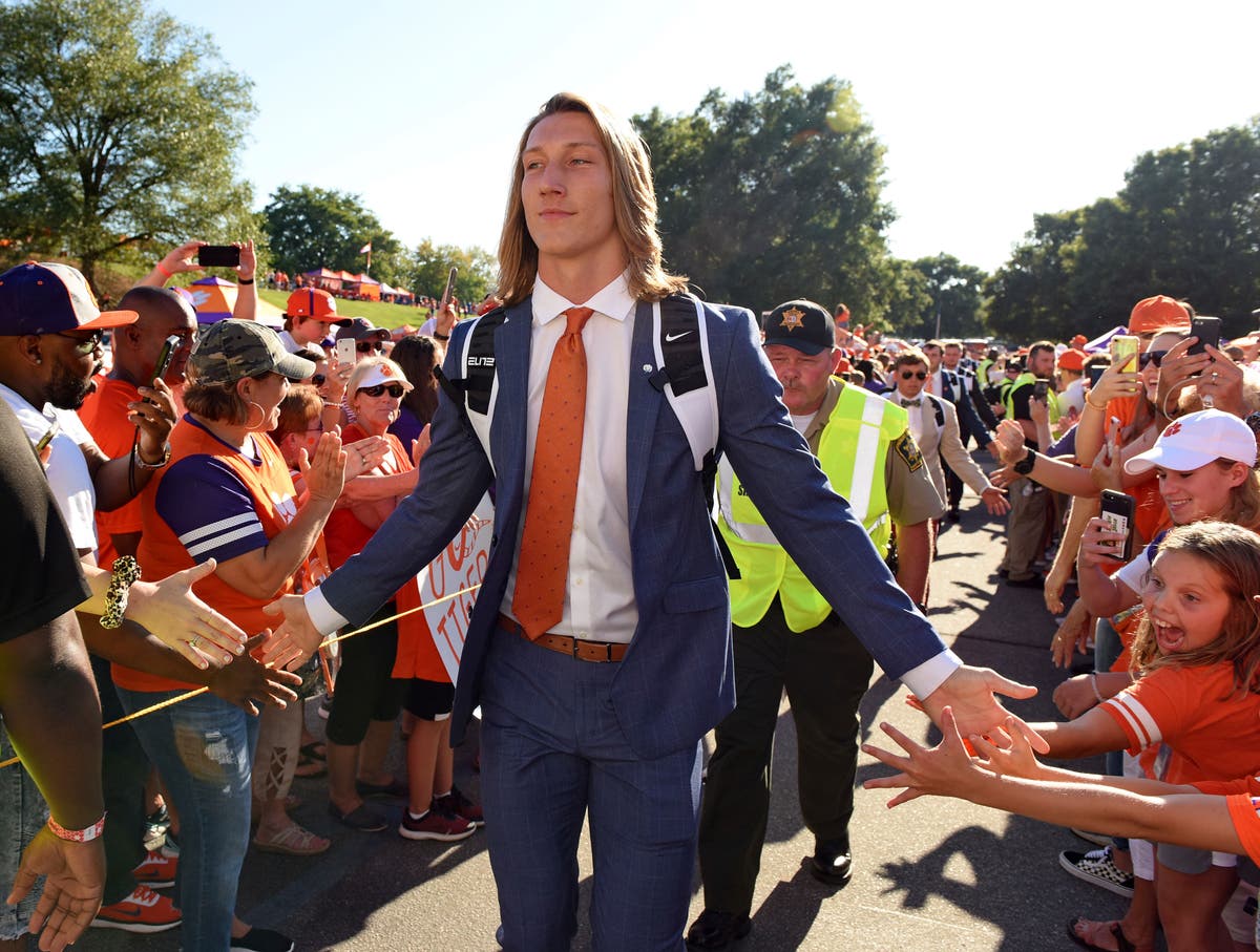 NFL draft: No suspense as 3 QBs dominate early picks