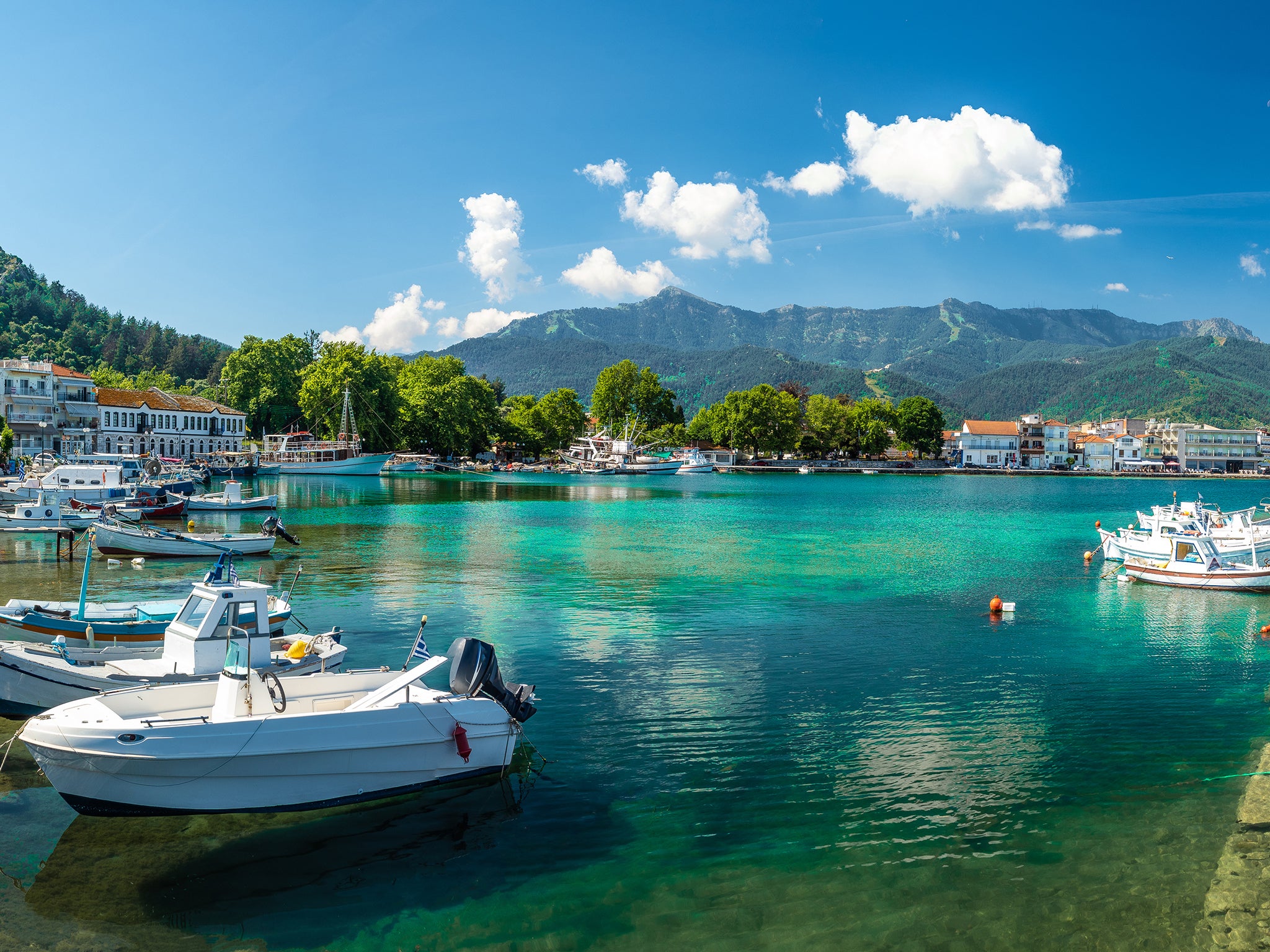 The reader plans to travel to Thassos in the summer