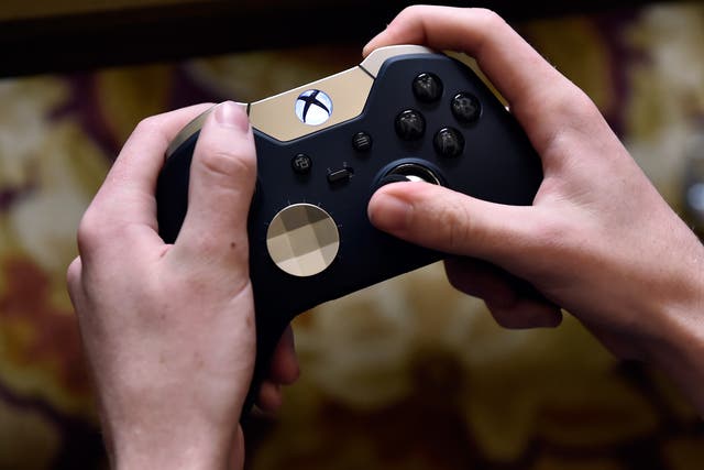 A Microsoft Xbox Elite controller, photographed in 2018