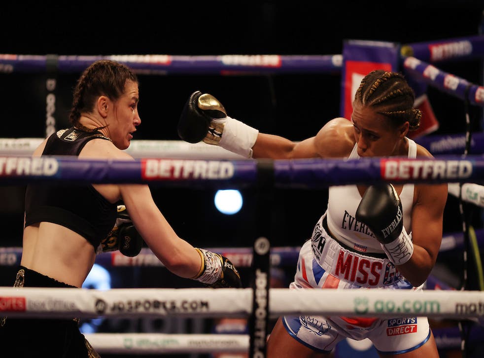 Katie Taylor edges Natasha Jonas to defend lightweight titles in thriller | The Independent