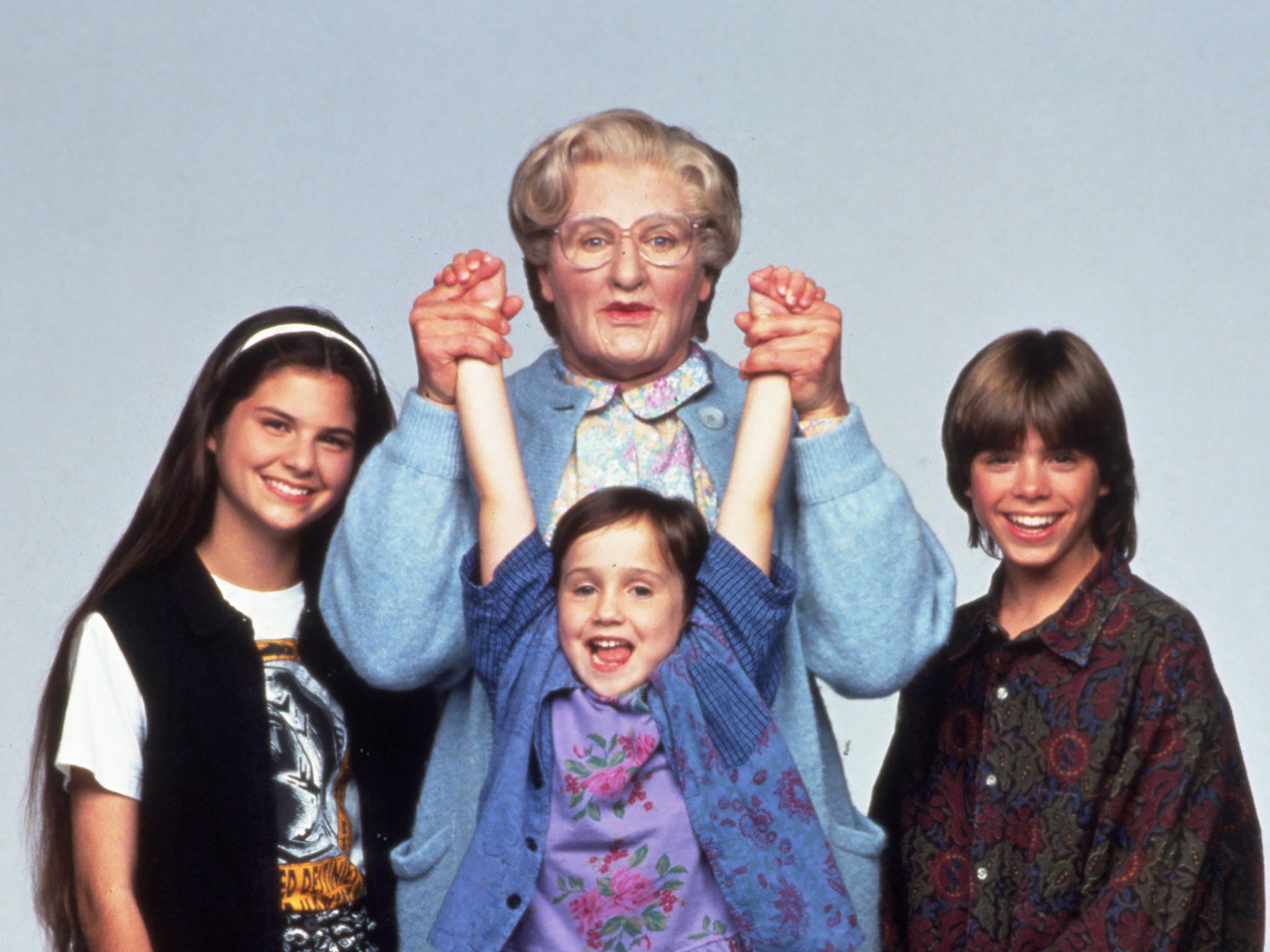 Lisa Jakub, Robin Williams, Mara Wilson and Matthew Lawrence in ‘Mrs Doubtfire’
