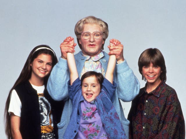 Lisa Jakub, Robin Williams, Mara Wilson and Matthew Lawrence in 1993’s Mrs Doubtfire