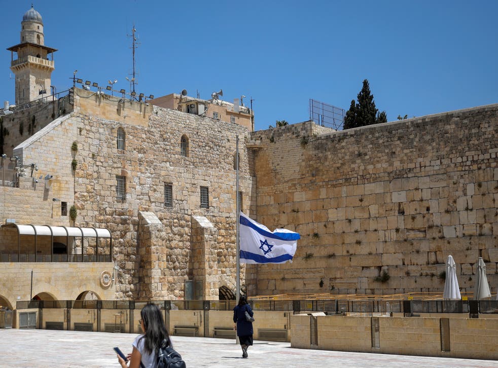 ISRAEL-ESTAMPIDA