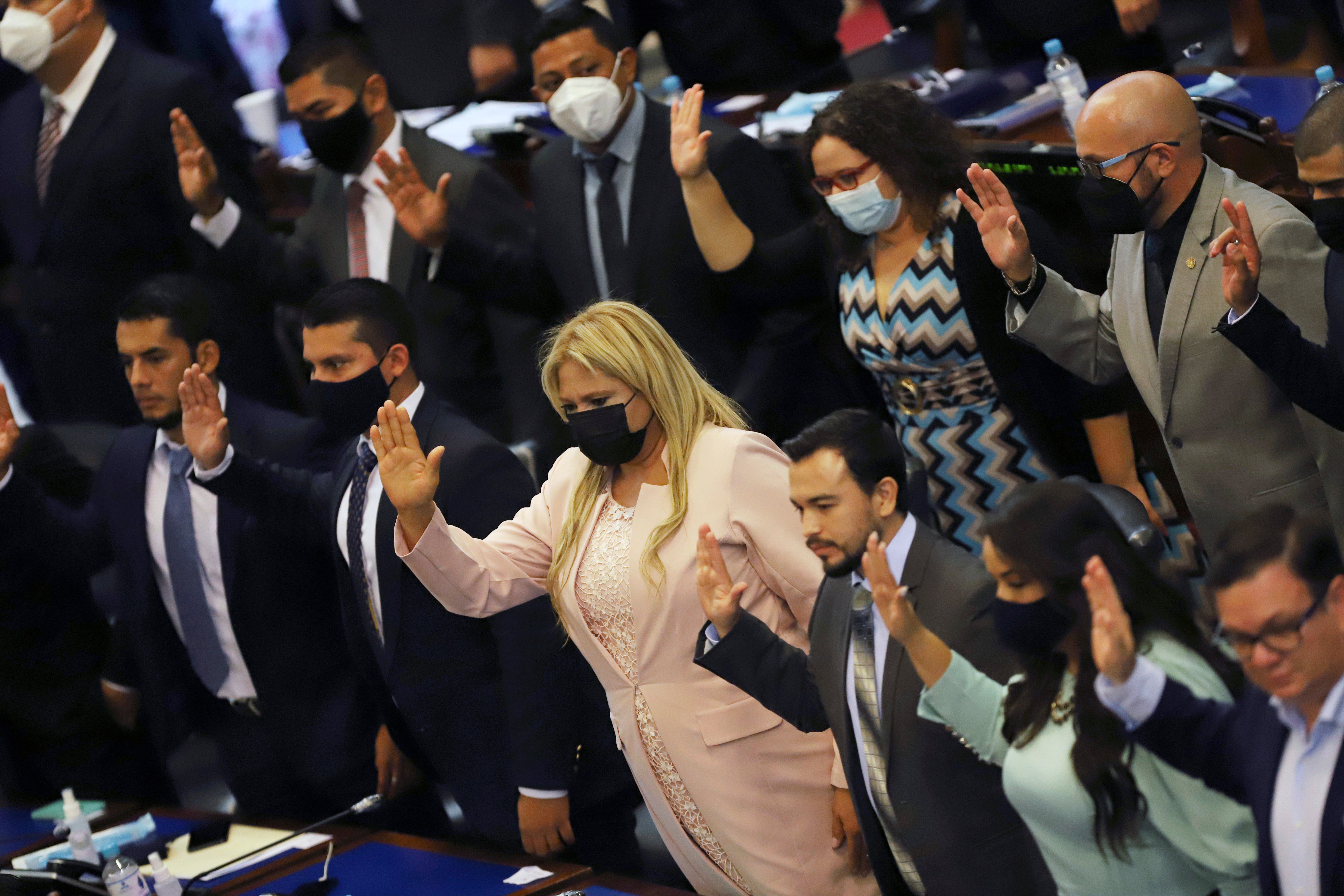 El Salvador New Congress Oath