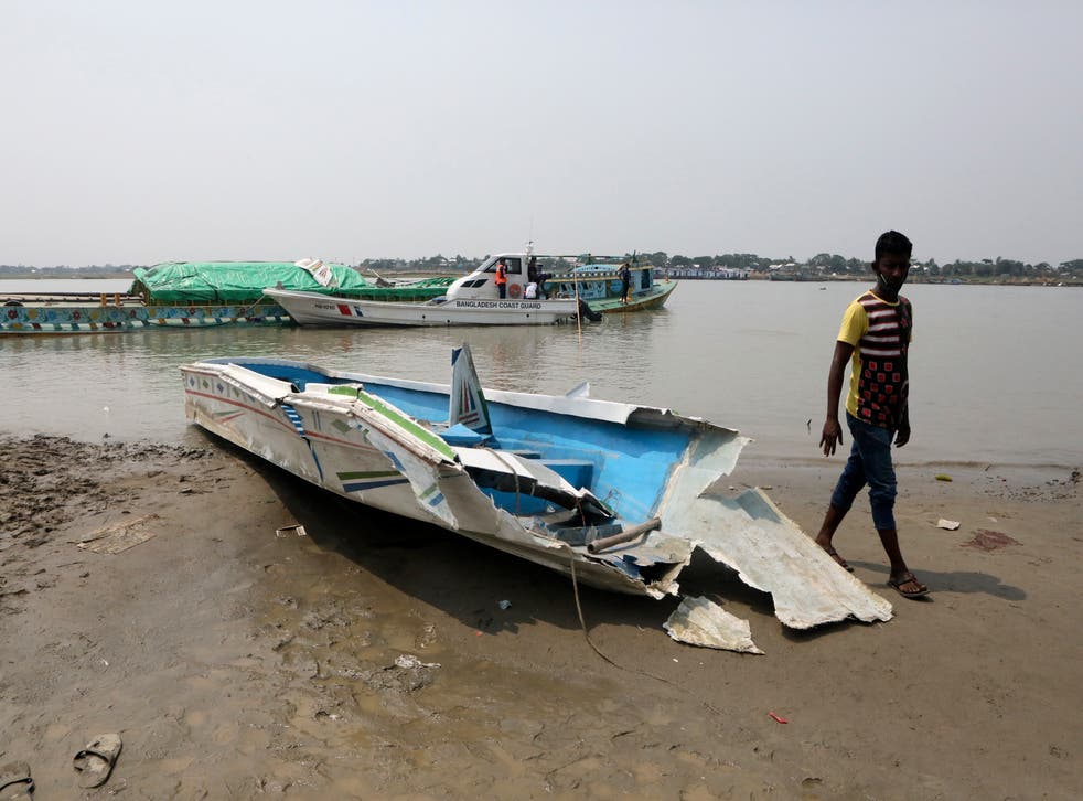 BANGLADESH-NAUFRAGIO