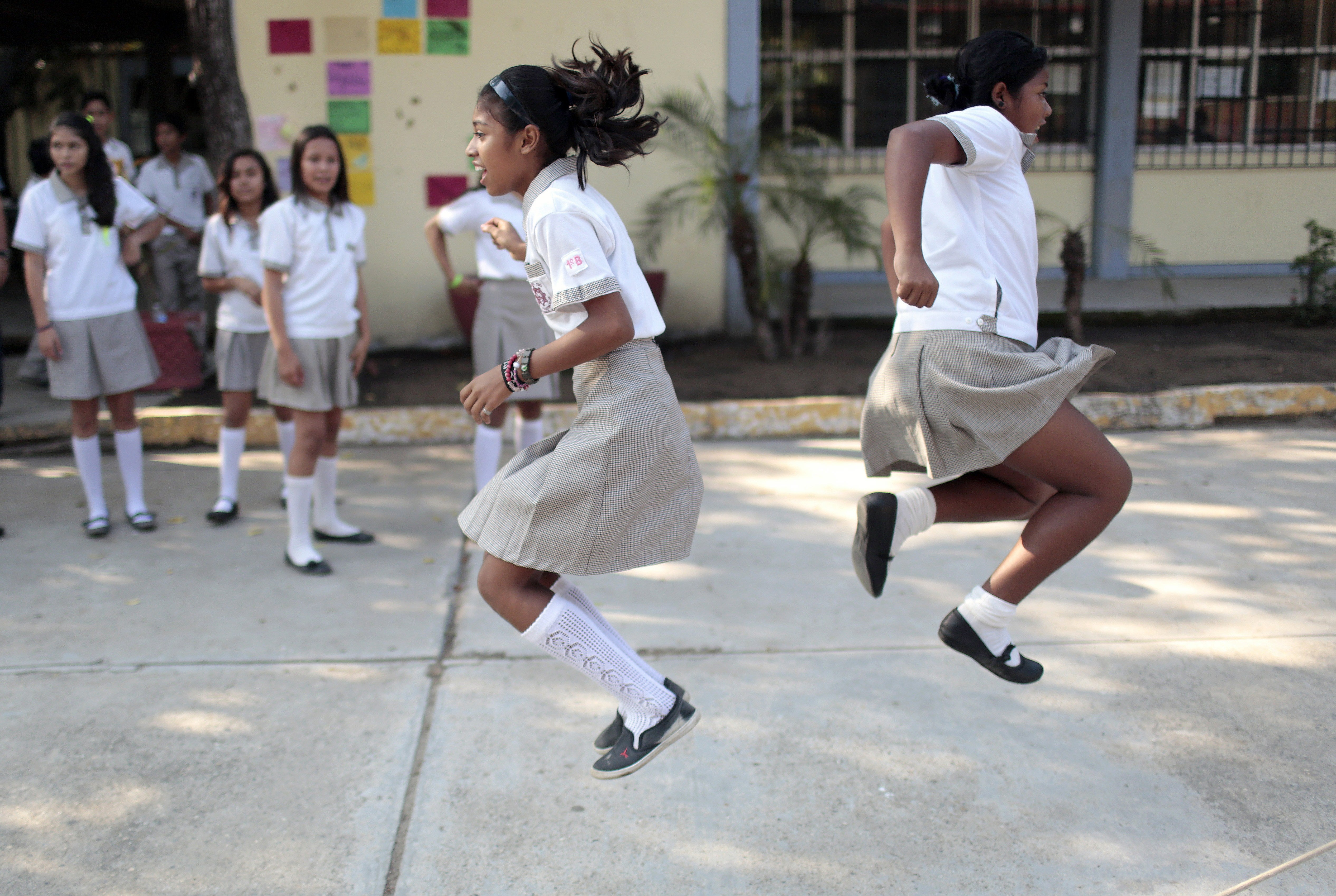 <p>La prueba PISA se aplica cada tres años a estudiantes de 15 años y evalúa los conocimientos adquiridos por los jóvenes en matemáticas, lectura y ciencias</p>