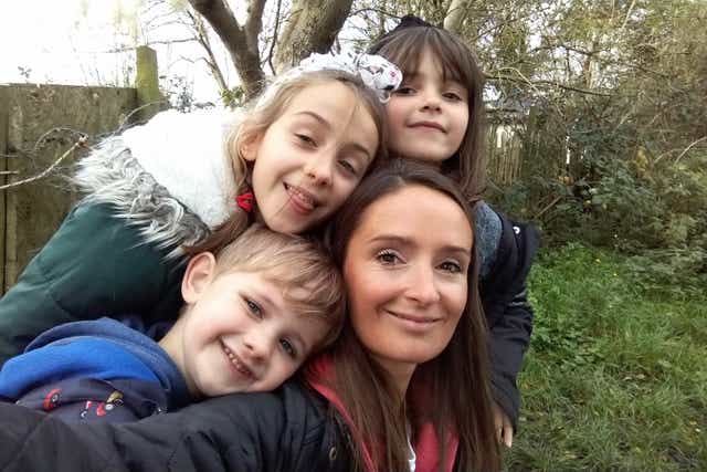 <p>Keely Mitchell with her three children</p>