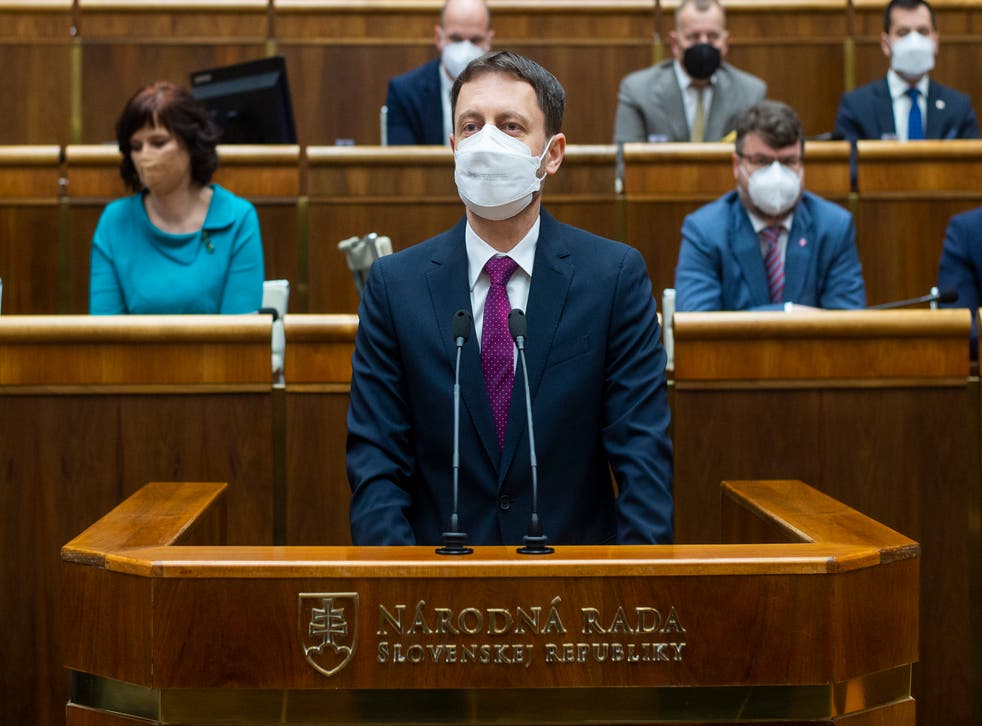 ESOLOVAQUIA-GOBIERNO