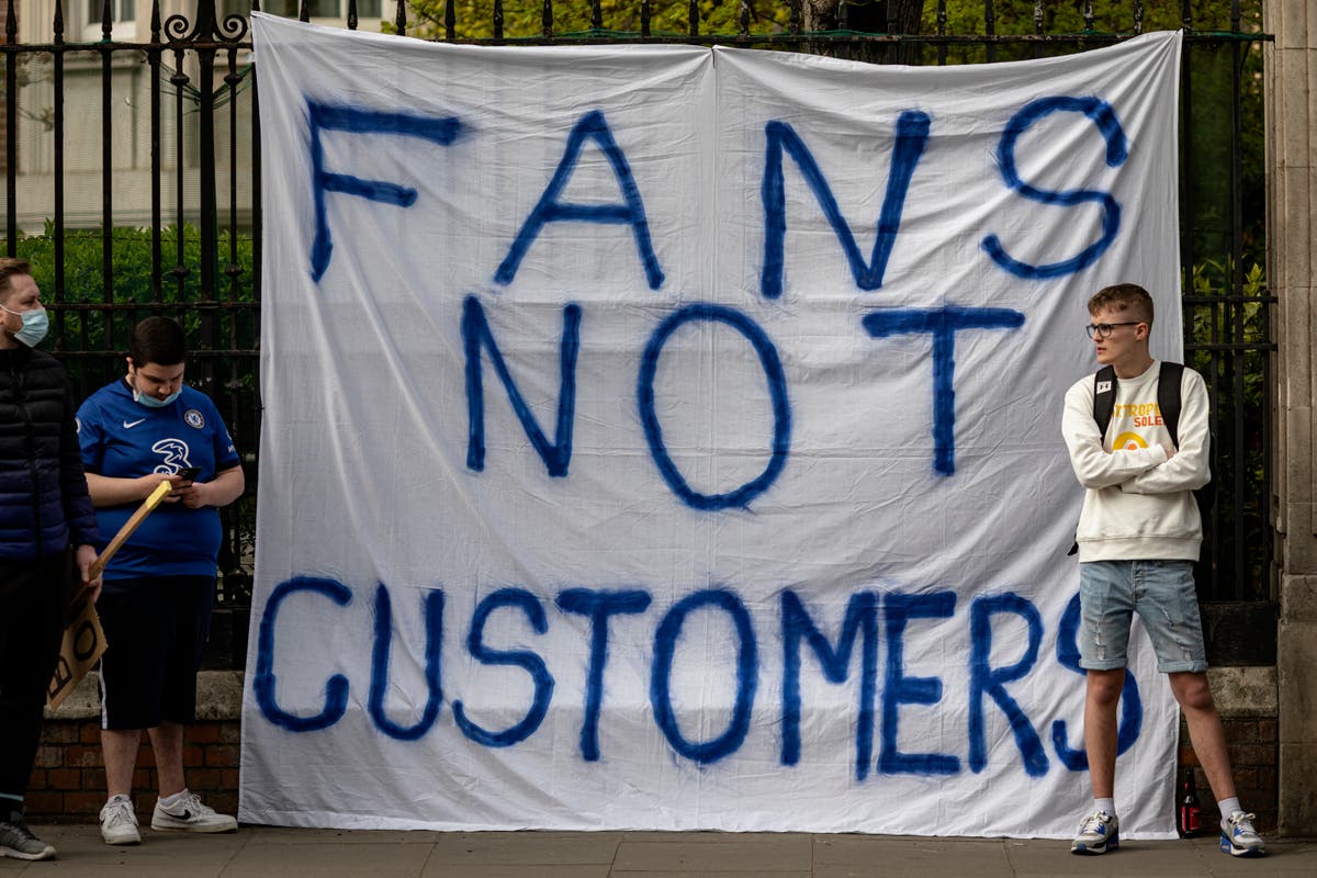 Chelsea fans to attend board meetings as club reach out following Super League fiasco Chelsea fans to attend board meetings as club reach out following Super League fiasco