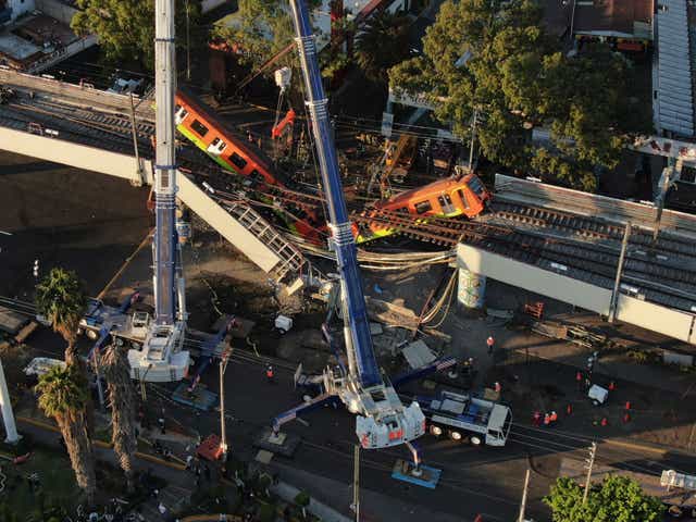 APTOPIX Mexico Metro Collapse