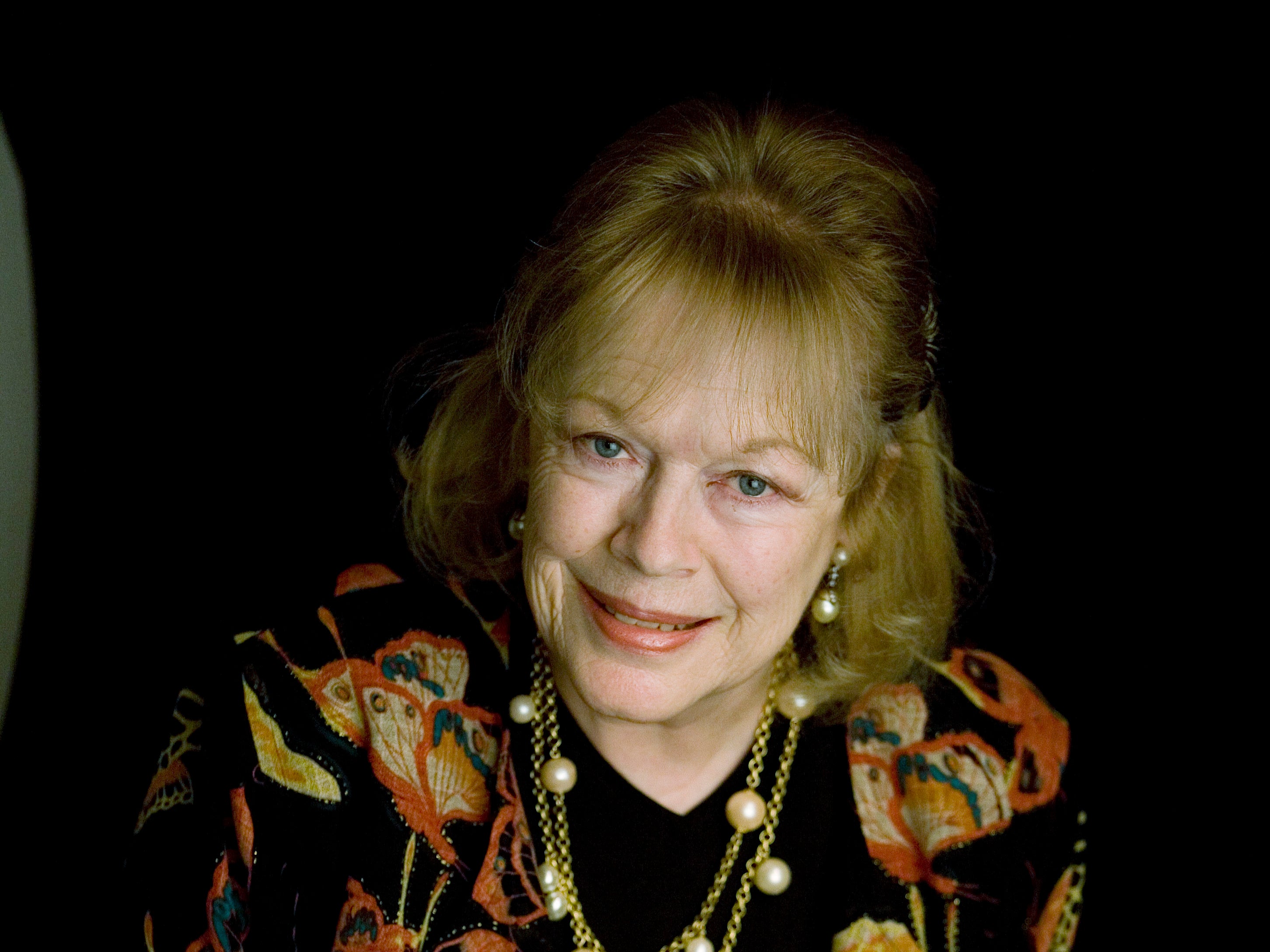 Antonia Fraser, 88, who was married to Harold Pinter, writes bestsellers from her house in London’s Holland Park