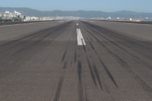 Plan de vuelo: la pista del aeropuerto de Gibraltar, probablemente esté en la 'lista verde'