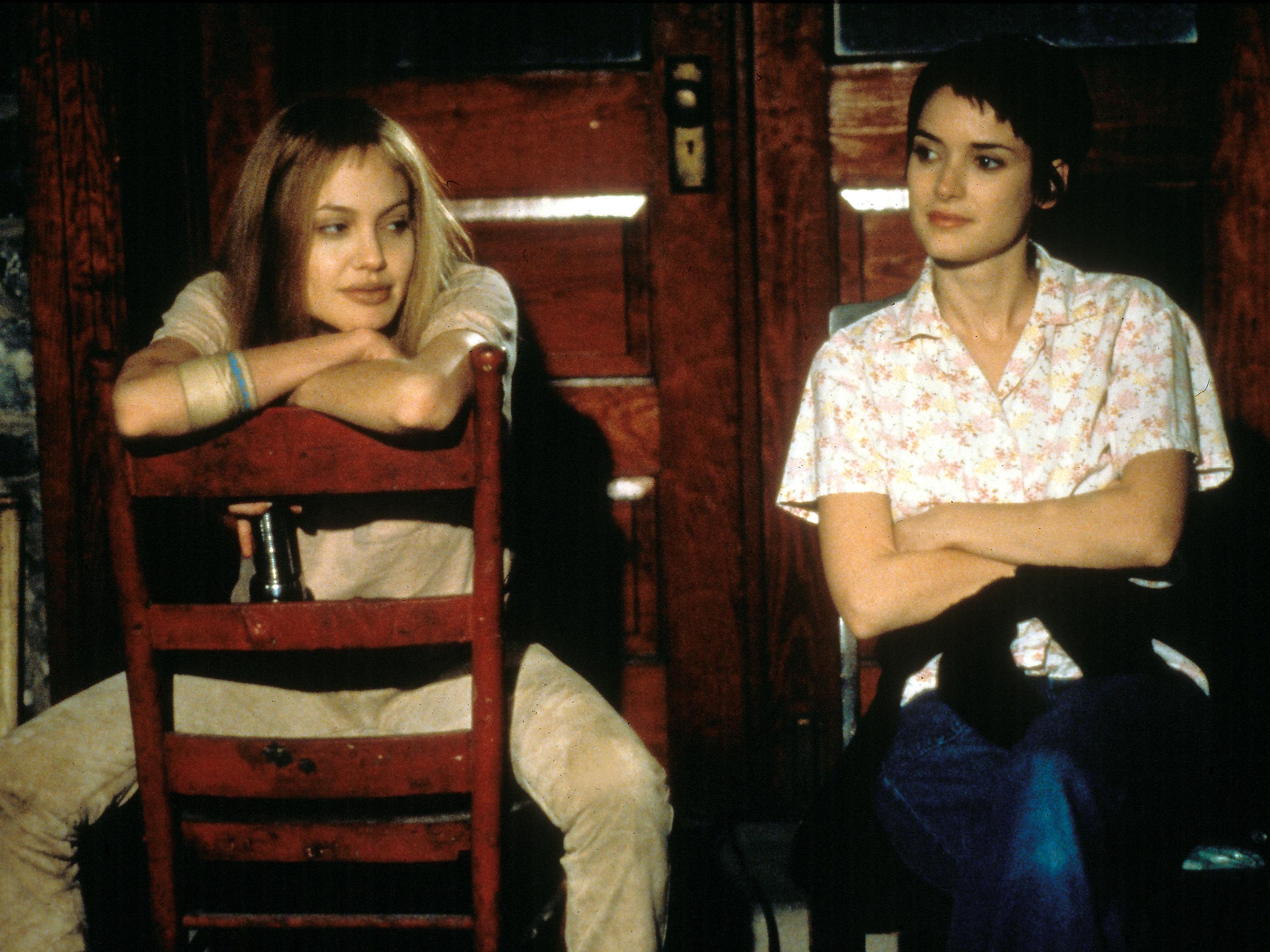 Angelina Jolie and Winona Ryder in the 1999 ‘Girl, Interrupted’