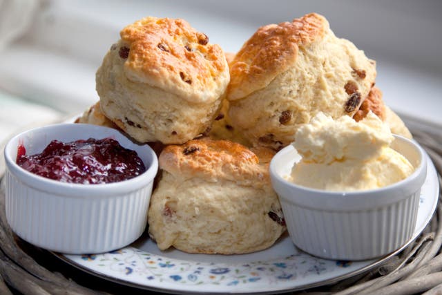 <p>Sainsbury’s has taken down an advert in a branch in Cornwall that showed scones with cream, followed by jam, on them after outraged residents complained</p>