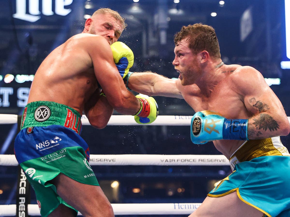 Billy Joe Saunders taken to hospital with suspected fracture eye socket after defeat by Canelo Alvarez