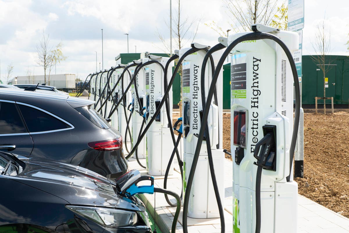 Electric cars will be cheaper than fossil fuel vehicles by 2027, study ...