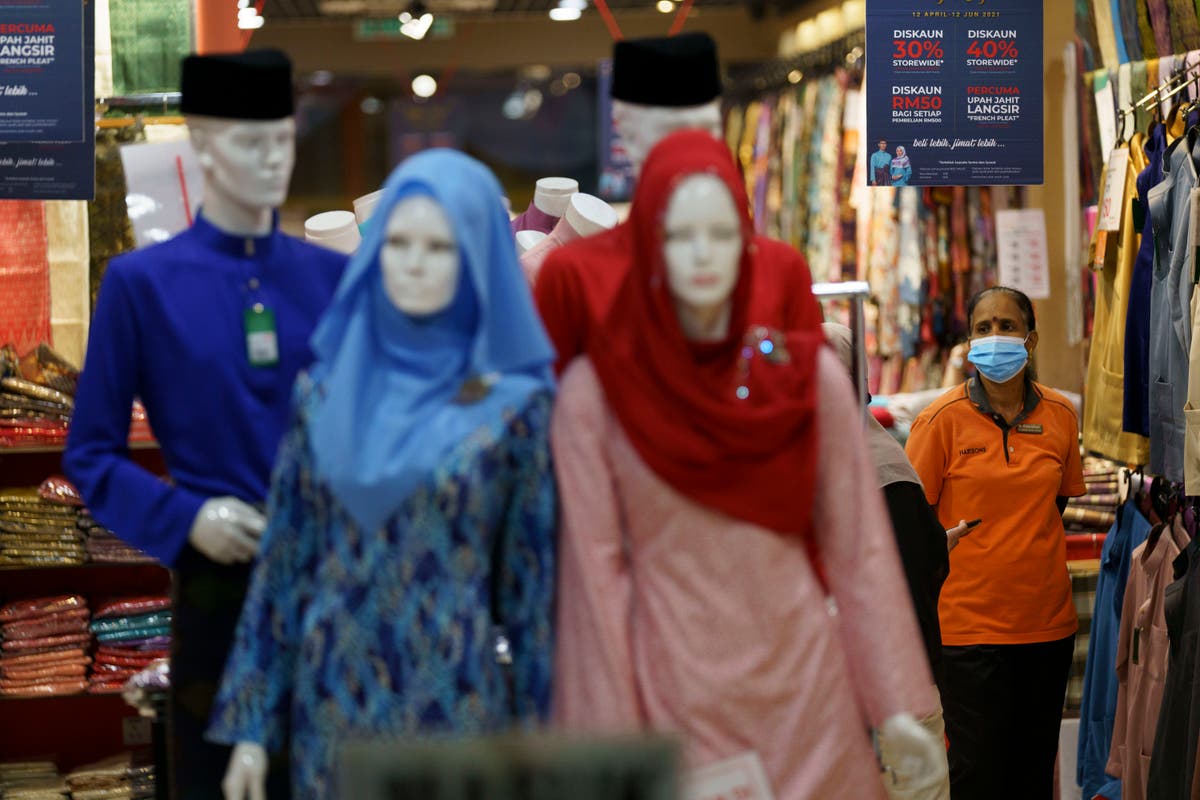 Malaysian prime minister announces one-month virus lockdown Malaysian prime minister announces one-month virus lockdown