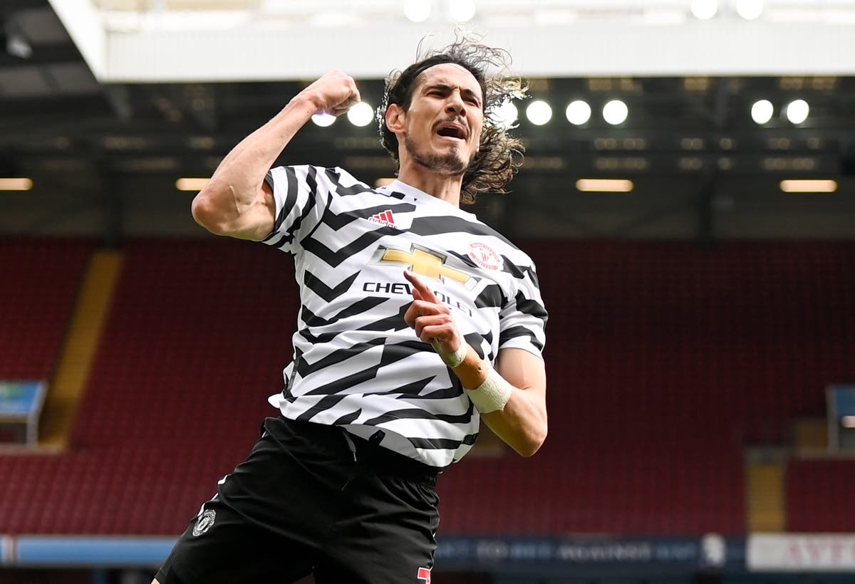 Edinson Cavani: Manchester United striker signs news one-year contract