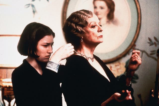 <p>Maggie Smith as Constance, Countess of Trentham, and Kelly Macdonald as her maid in ‘Gosford Park’ in 2001</p>