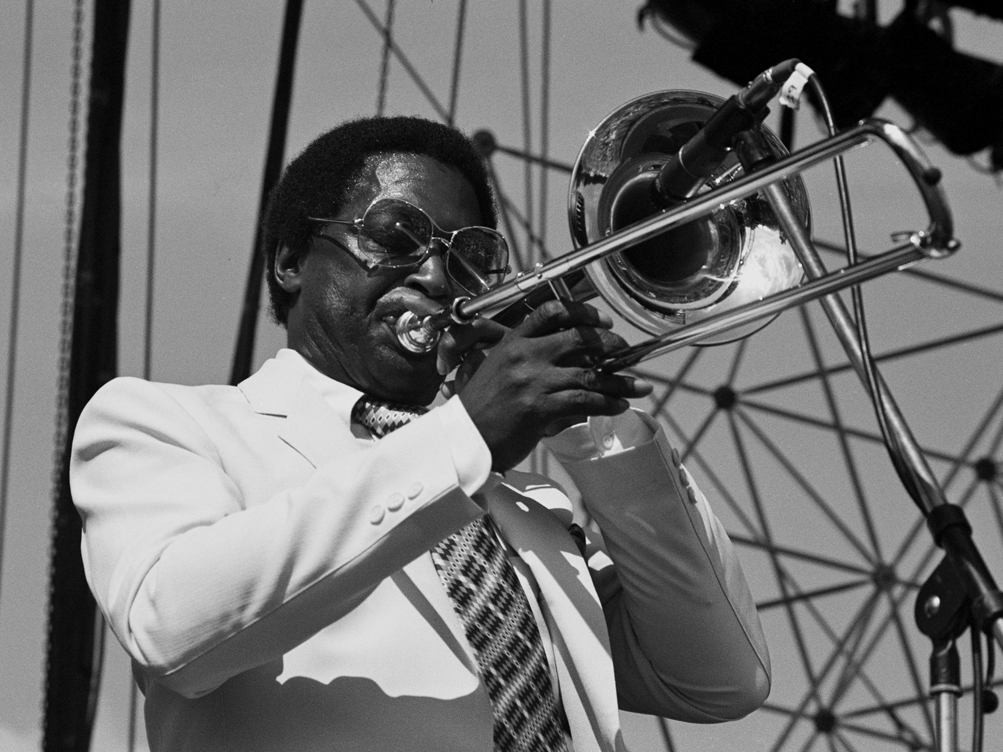 Fuller playing at the Capital Jazz Festival in 1982