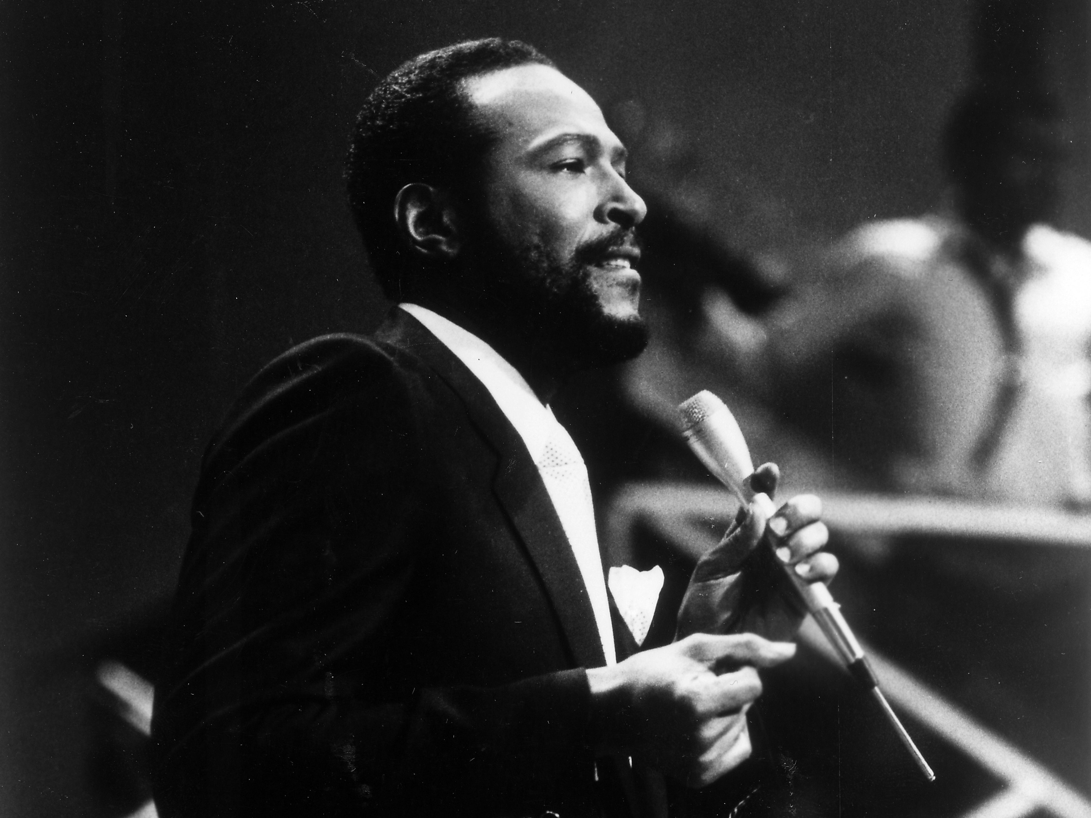 Marvin Gaye singing on stage in 1970