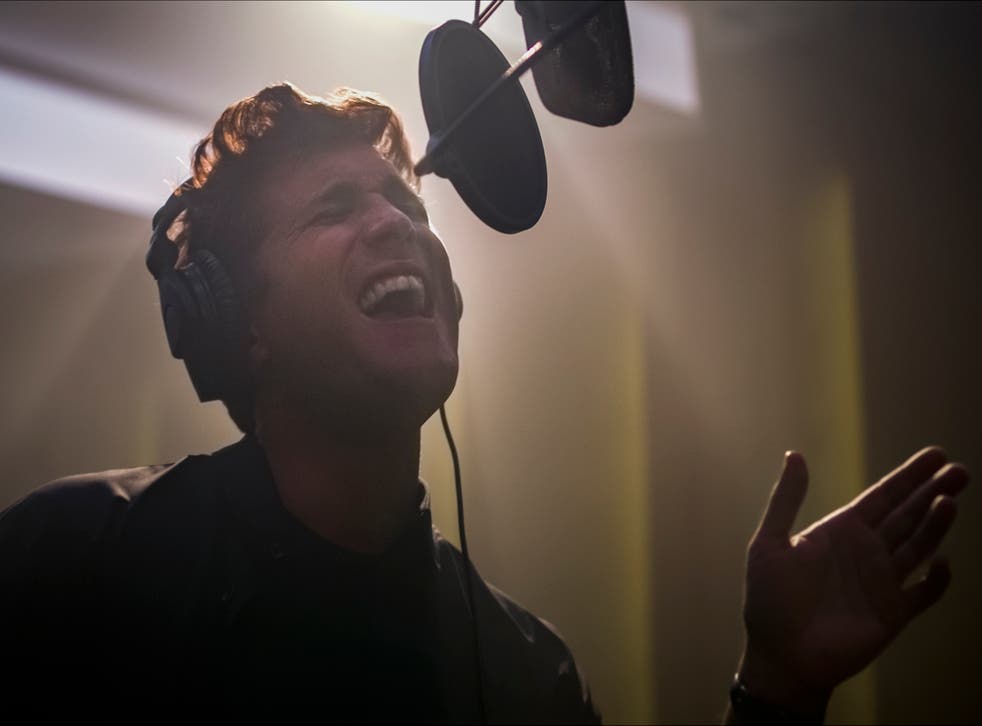 <p>Diego Boneta durante una escena de la segunda temporada de <em>Luis Miguel: La serie</em>.</p>