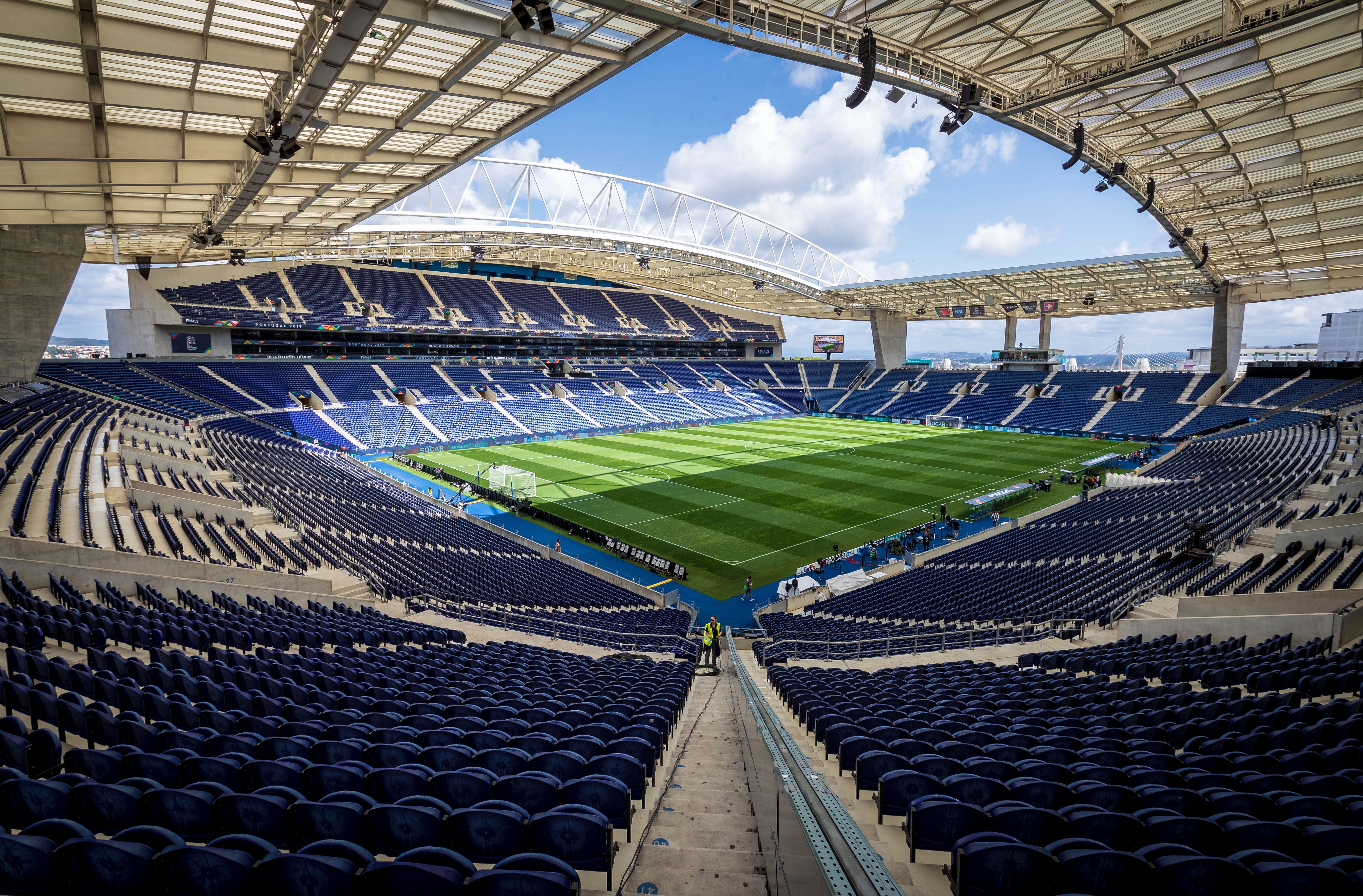 The safe capacity of the Estadio do Dragao will be decided by Portuguese authorities