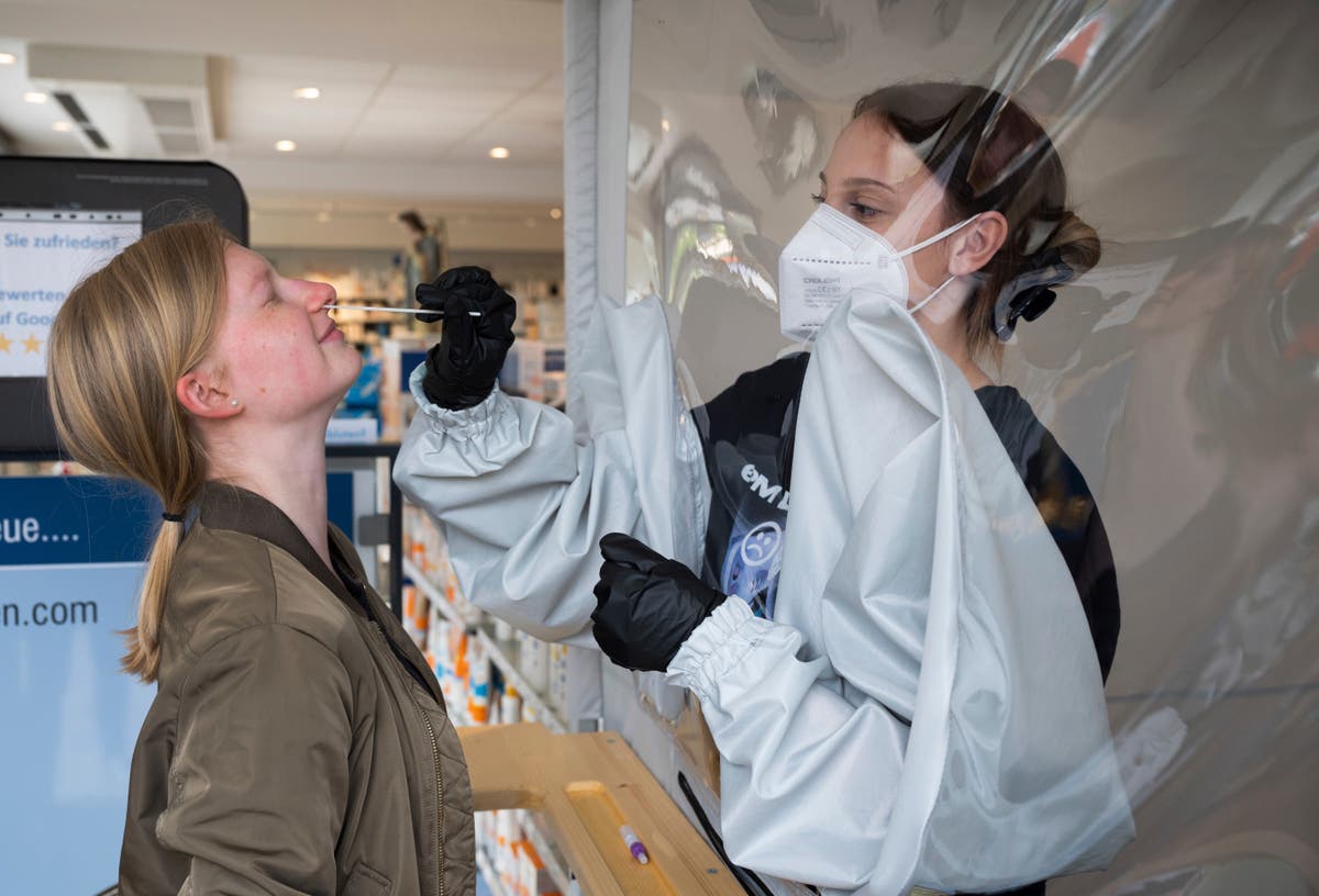 German infection rate at 2-month low, vaccinations speed up