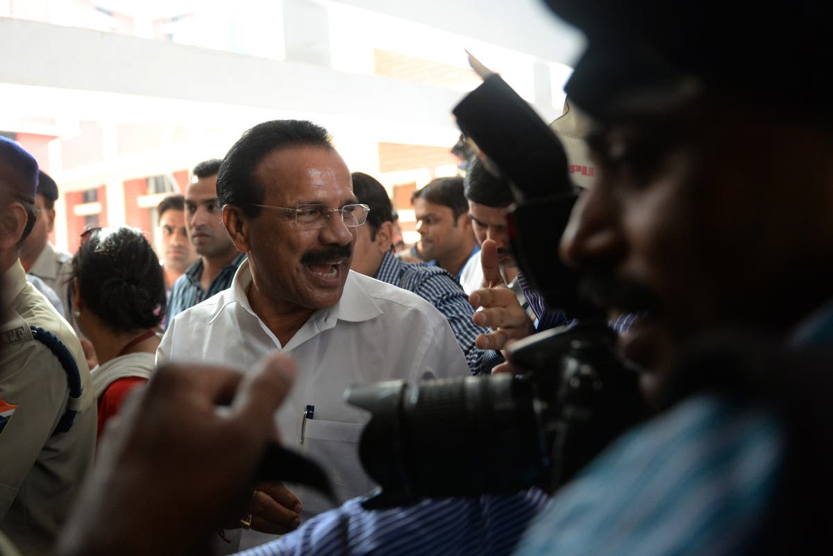 &lsquo;Should we hang ourselves if Covid vaccines not manufactured&rsquo;: Indian minister&rsquo;s comment sparks anger amid vaccine shortage