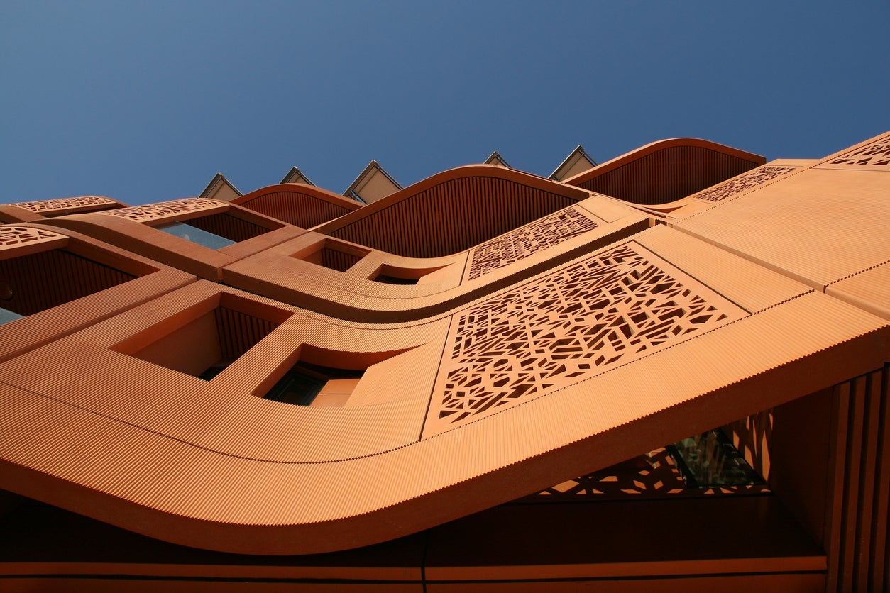 Panels deflect heat at Masdar Institute of Science and Technology