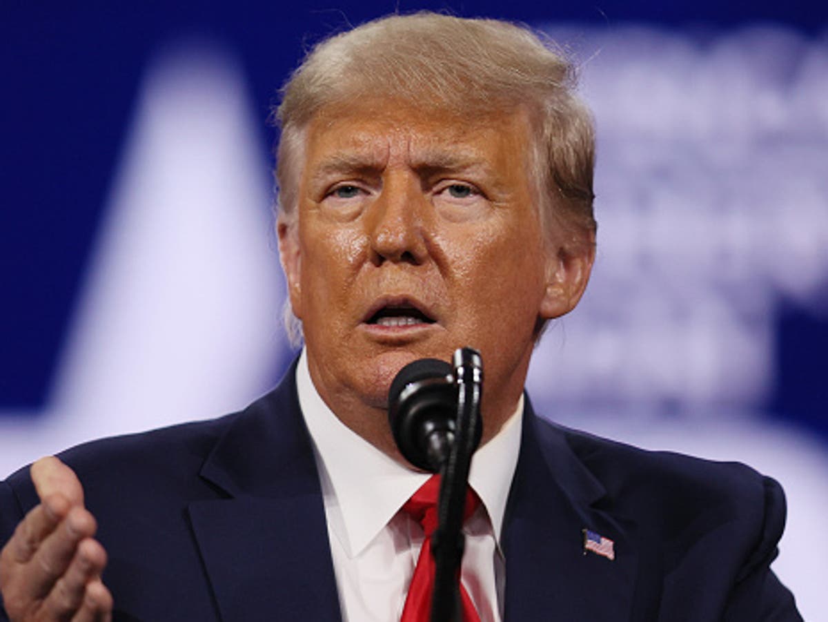 Trump news &ndash; live: New York starts criminal probe into Trump Organisation, as Michael Cohen mocks former boss