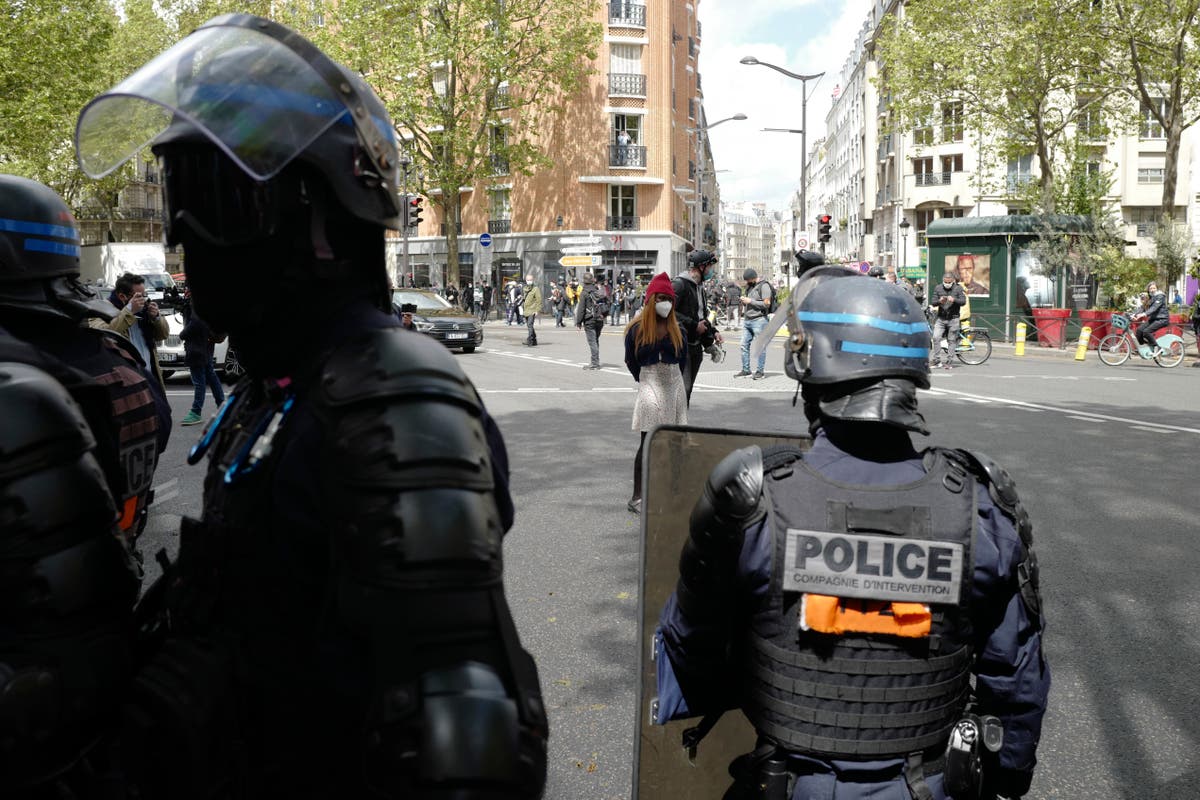 Tensions rise as Palestinian march aims to defy Paris ban