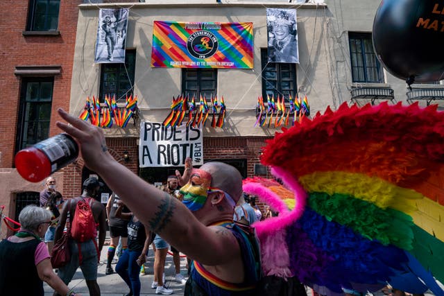 <p>NYC Pride makes steps to remove police from participating in the events </p>