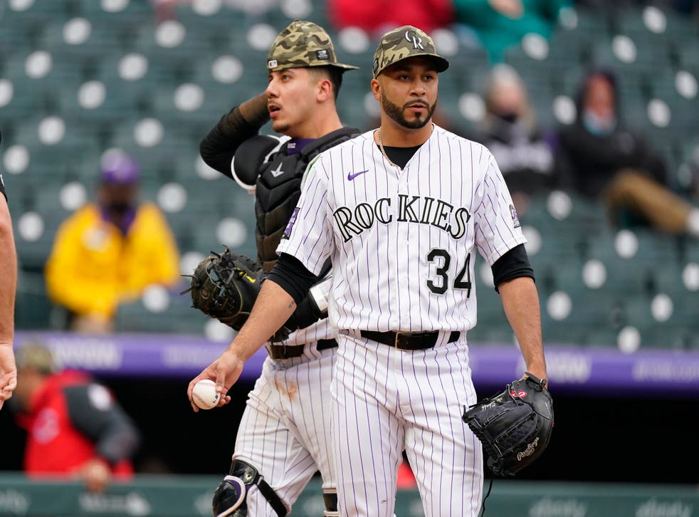 Wild Pitch De Sheffield Da Triunfo A Rojos Ante Rockies Independent Espanol Wild Pitch De Sheffield Da Triunfo A Rojos Ante Rockies Independent Espanol