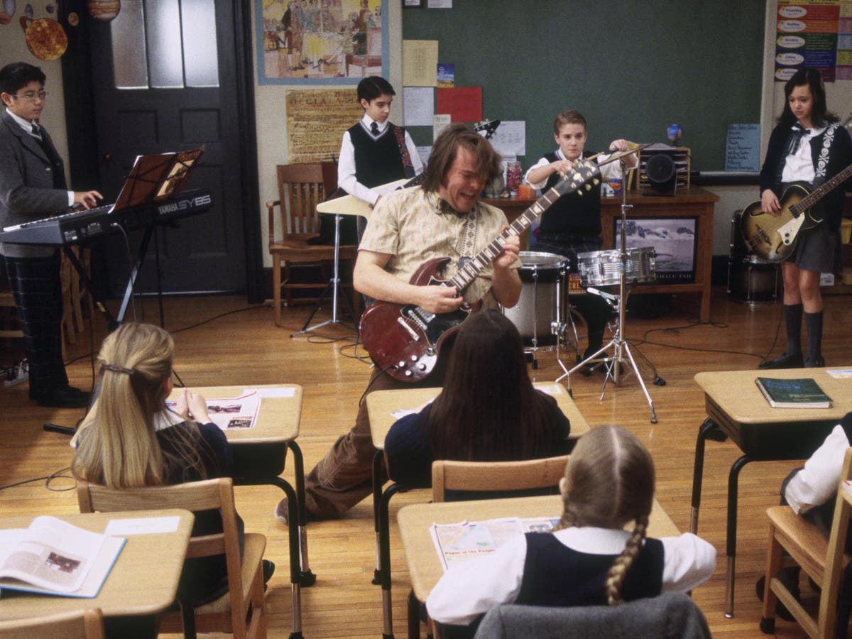 TikTok revealing which School of Rock co-stars are dating in real life sends fans into a frenzy