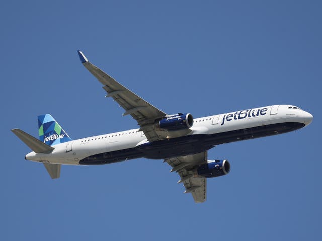 <p>The JetBlue flight was preparing to take off down the runway when it almost crossed path with another flight </p>