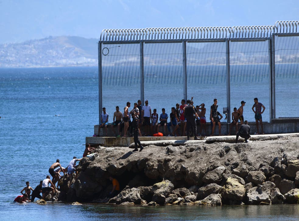 ESPAÑA MIGRANTES