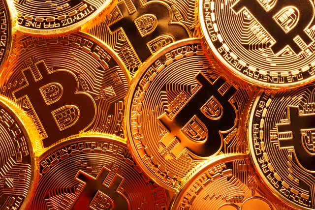 <p>Bitcoin mining actually uses less energy than traditional banking, new report claims</p>