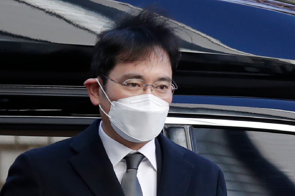 Samsung thrives as Seoul mulls pardon of corporate heir 