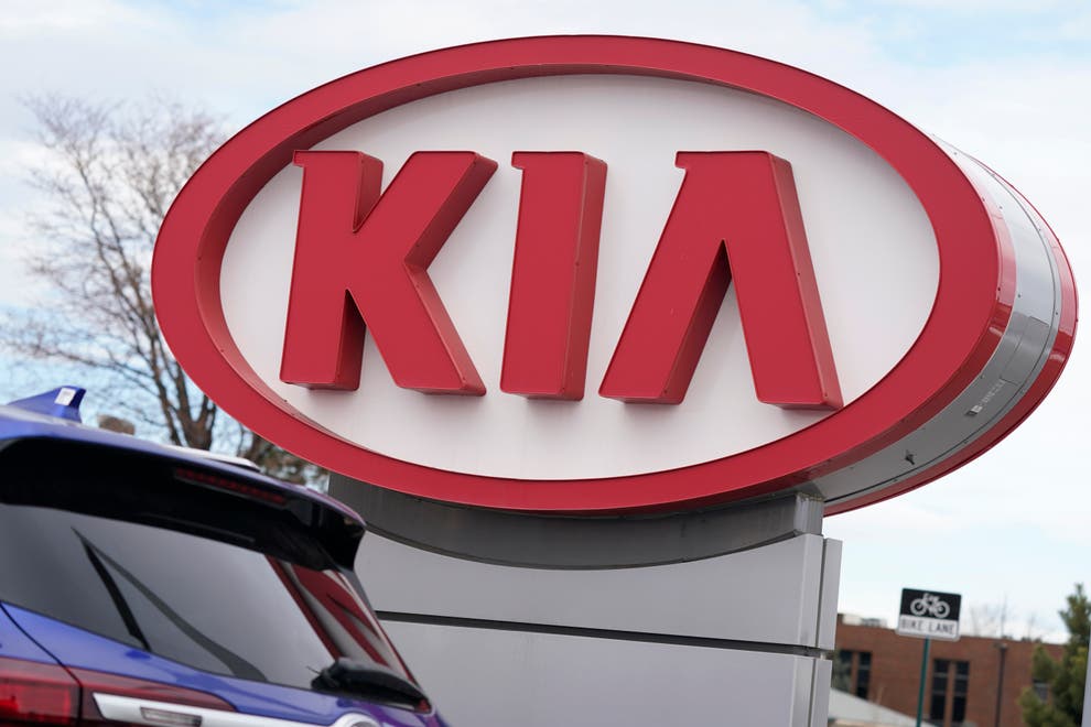 Kia recalls vehicles a 2nd time, owners should park outside Detroit Kia