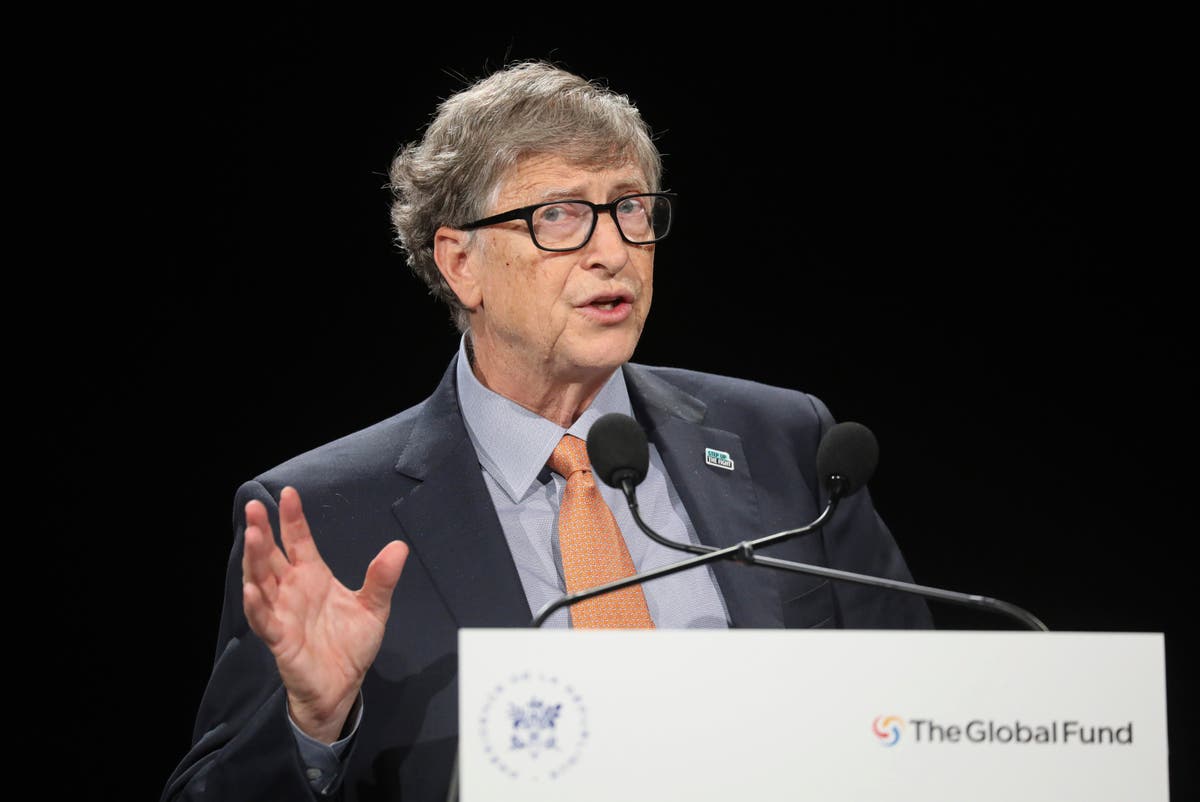 Bill Gates' leadership roles stay intact despite allegations