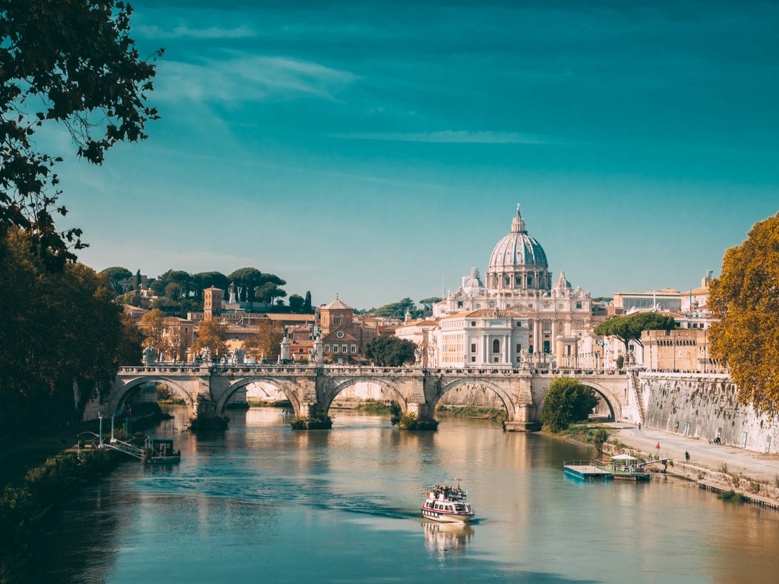 Vaccinated travellers could visit Rome with no restrictions