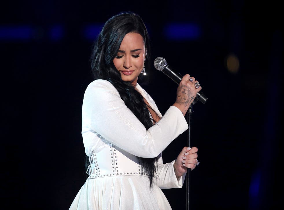 DEMI LOVATO